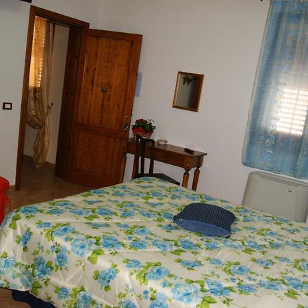 Bed and Breakfast Cascina Degli Ulivi à Castelluzzo Chambre photo